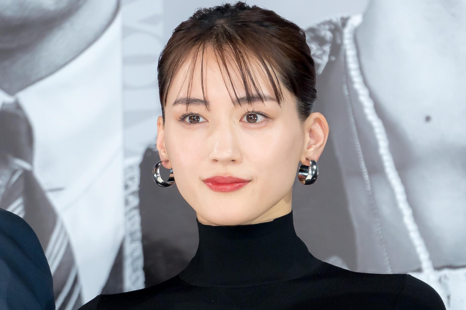 【2024】綾瀬はるかの結婚相手は一般人！？年上の会社経営者が有力候補！？ | あるふぁべ～た